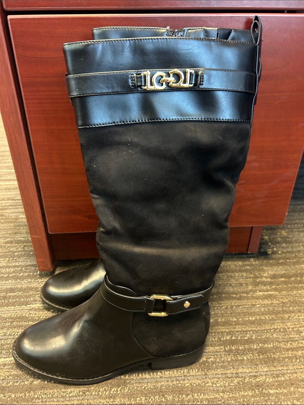 Liz Claiborne BRAND NEW Black Knee-High Riding Boots with Gold Buckle size 7.5